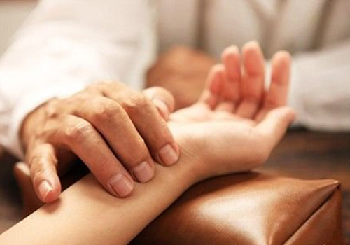 突如其来的头颈胀痛